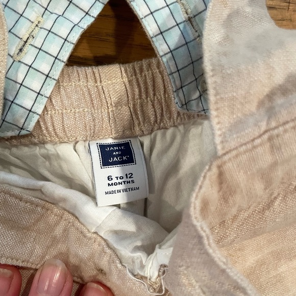 Janie & Jack shorts with suspenders - Picture 2 of 3